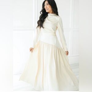 ELAA The Amanda Cream Long Sleeve Dress size M new with tag